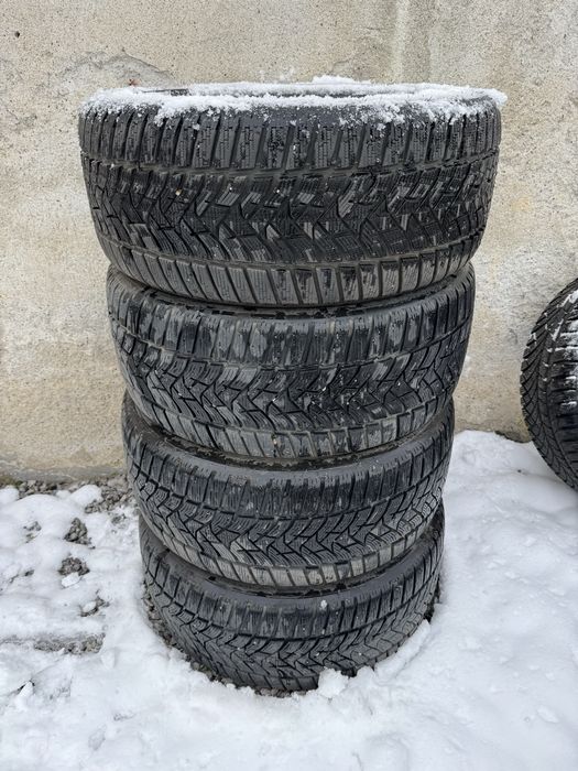 Зимни гуми Dunlop 245 40 19