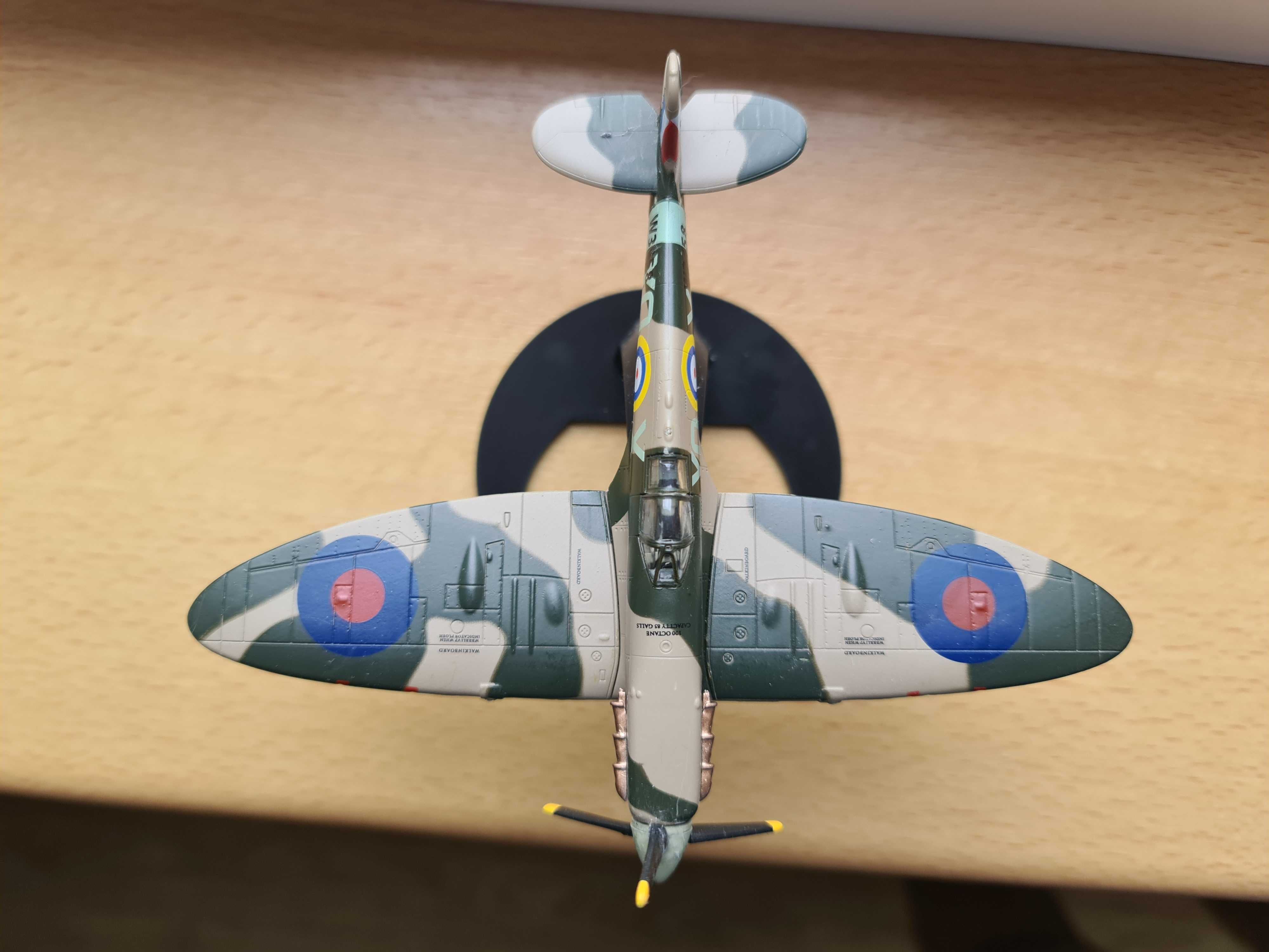 Avion Supermarine Spitfire Mk Vb, 1941, 1:72