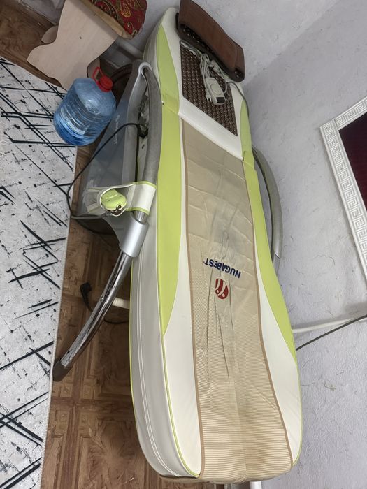 Продам массажную кровать ,NUGA BEST"