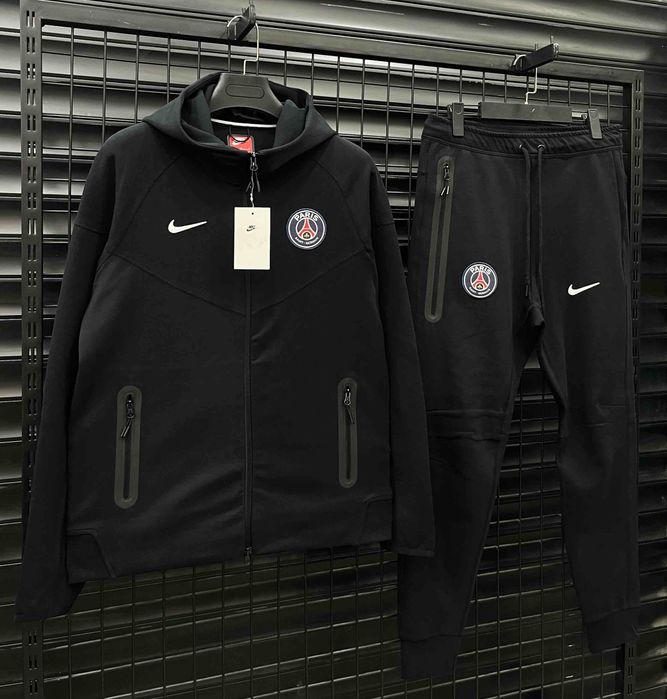 Нова колекция мъжки екипи Nike Tech Fleece!