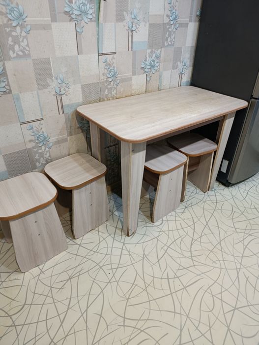 Продам стол и тубарентки