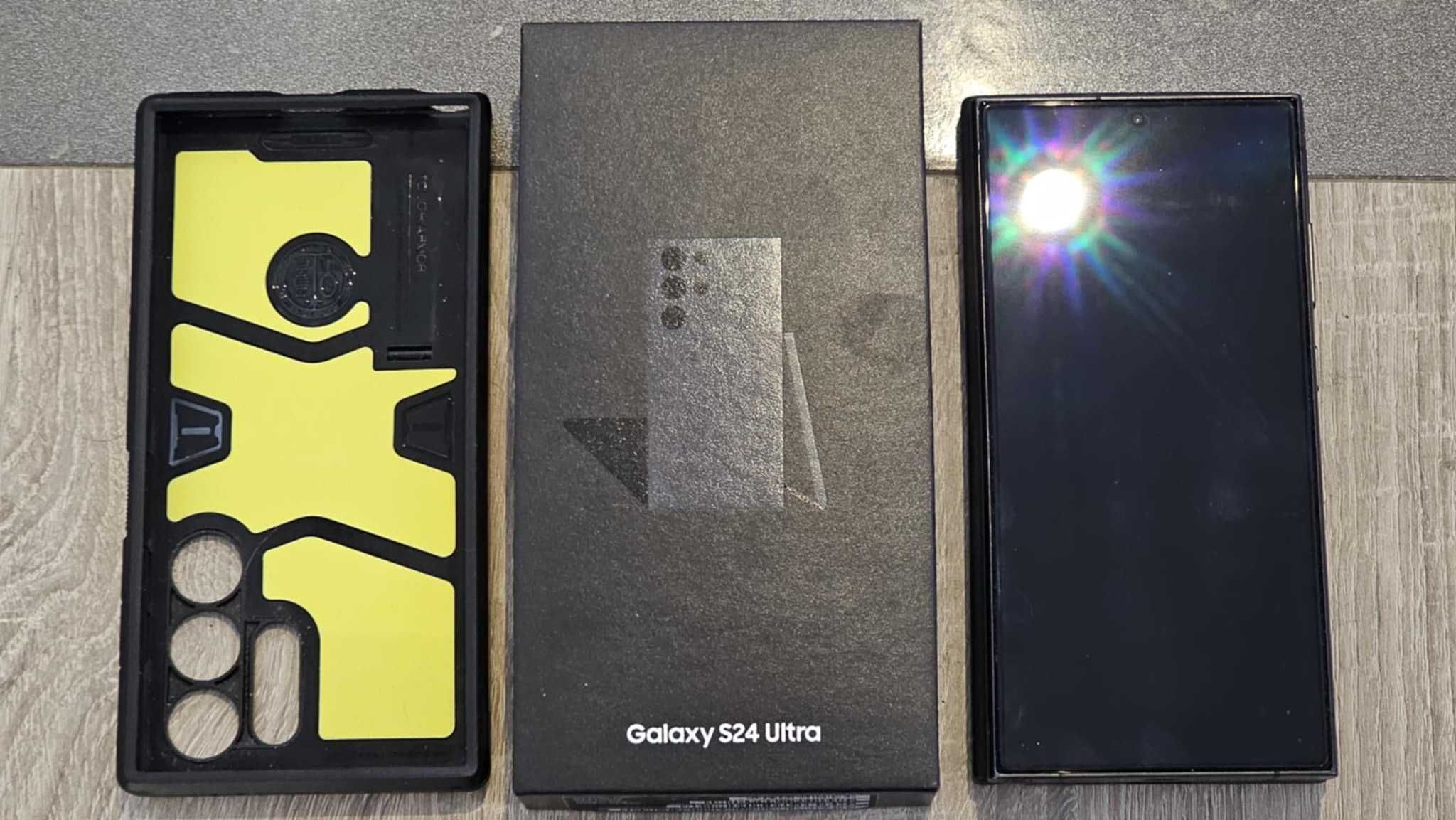 Продавам Samsung Galaxy S24 Ultra 256/12GB
