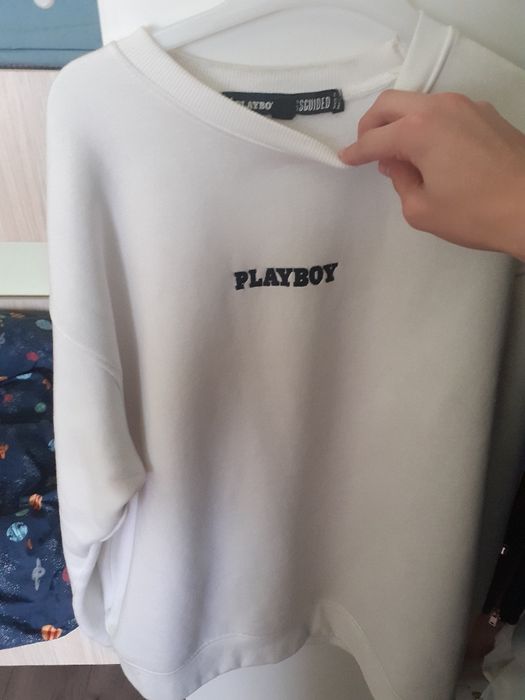 Bluza playboi x missguided nouă (nu nike adidas)