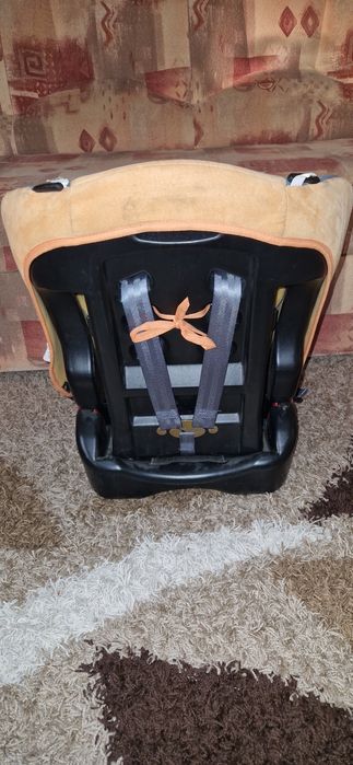 Vând scaun mașină copil Bertoni