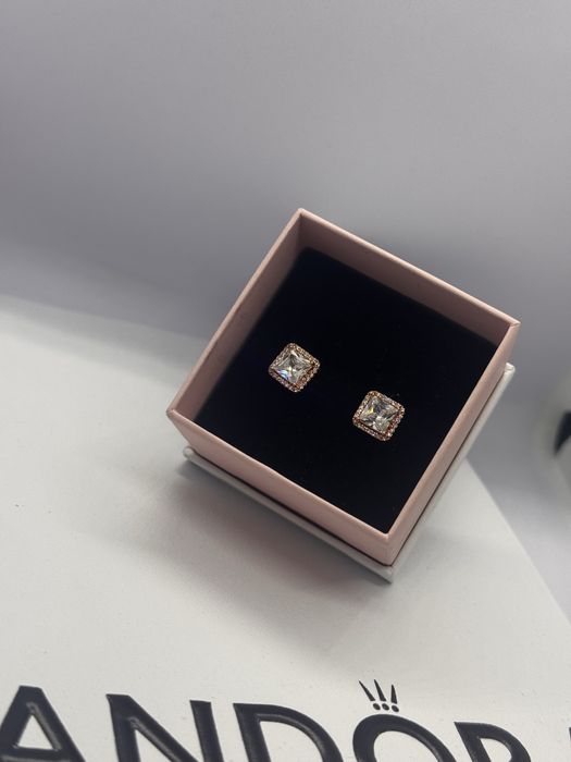 Пандора обеци Pandora