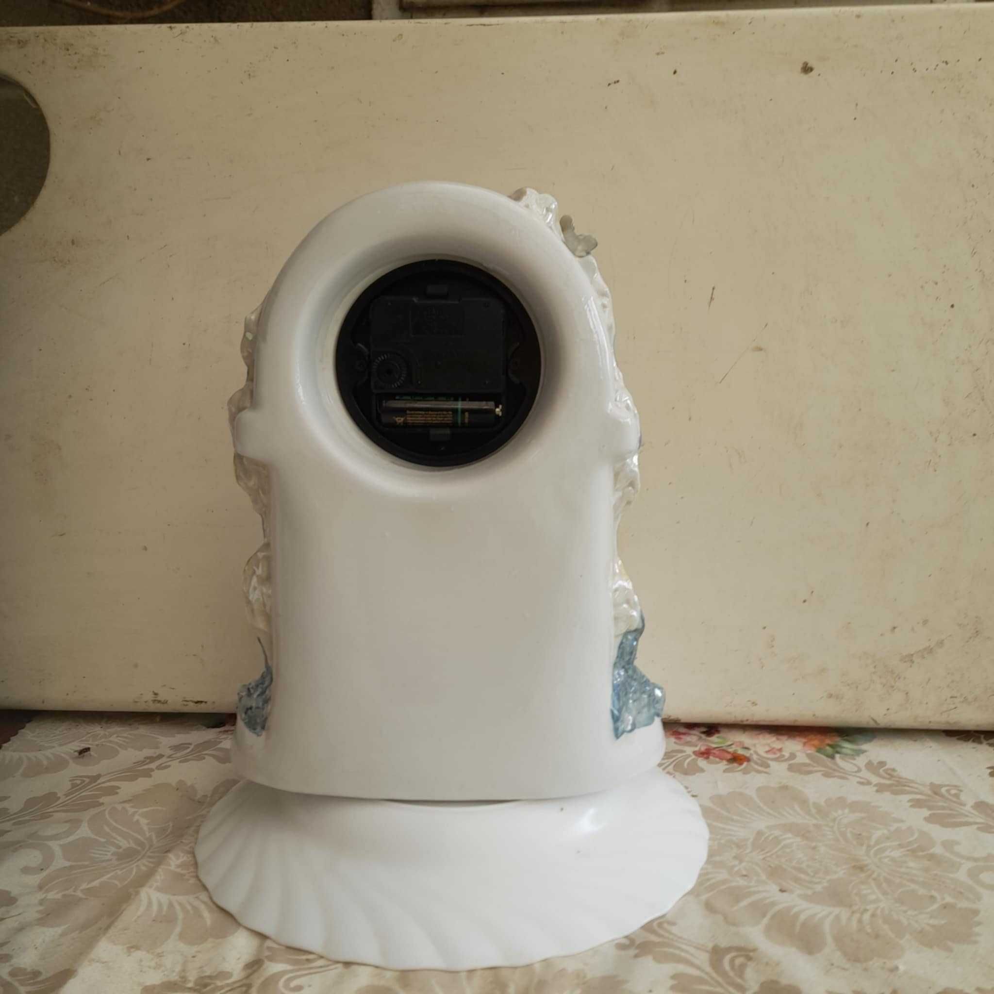 Ceas de birou tip bibelou - cu baterie  , fabricat in Germania