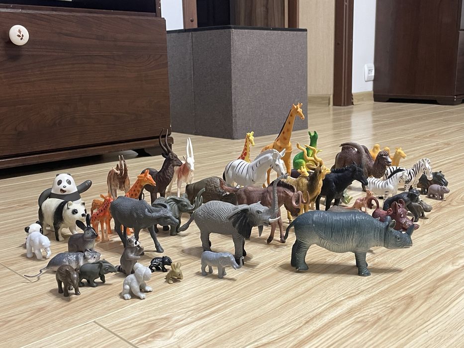 Figurine animale salbatice si domestice din plastic