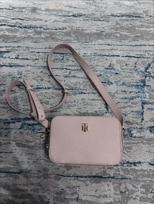 Vand geanta Tommy Hilfiger