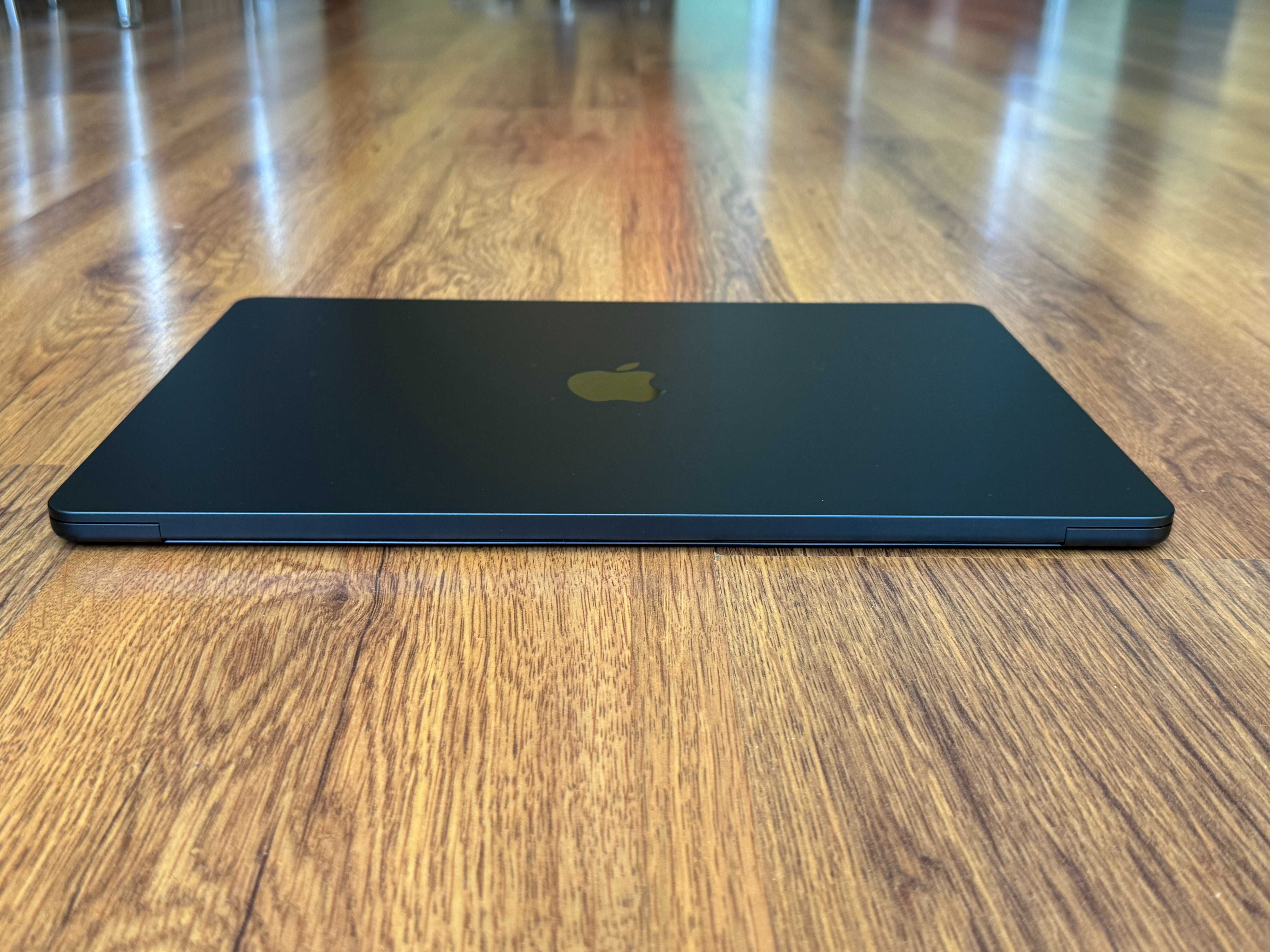 НОВ 15' 2024 Apple MacBook Air M3 Midnight 8GB RAM/256GB SSD/Гаранция