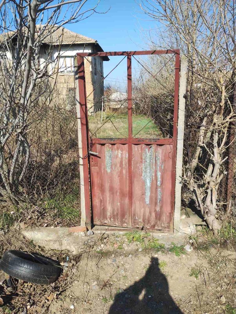 Имот в село Даняница на 4 километра от Сандански (Благоевградска облас