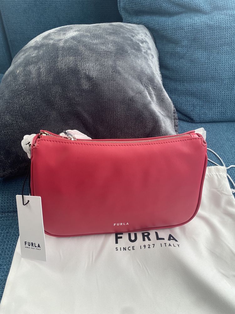 FURLA MOON Shoulder Bag S Papavero.Нов модел и 100% оригинал.