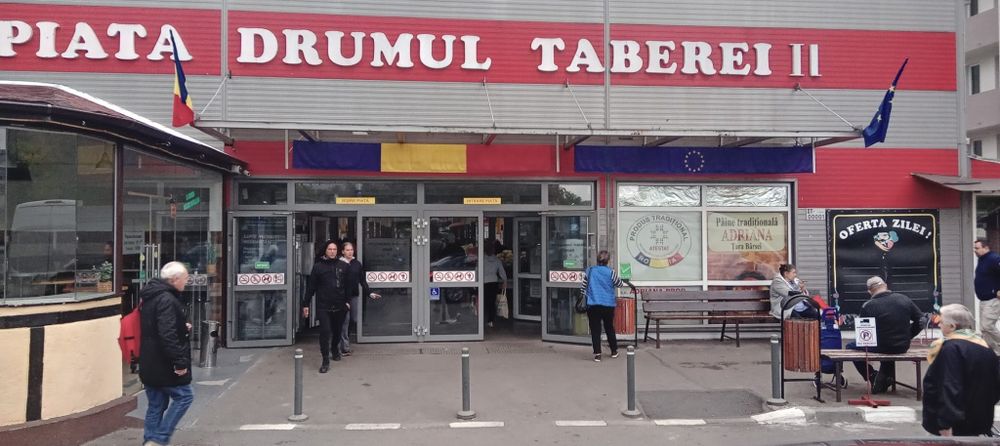 Închiriez spațiu Piata Drumul Taberei 2