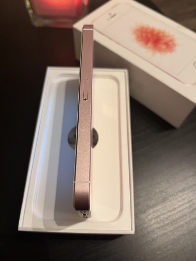 iPhone SE 2016, Rose Gold 64GB, stare exceptionala