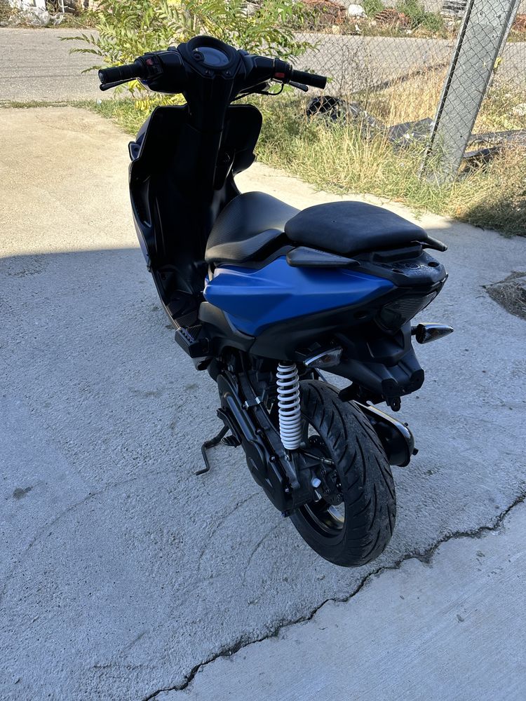 Yamaha Aerox R
