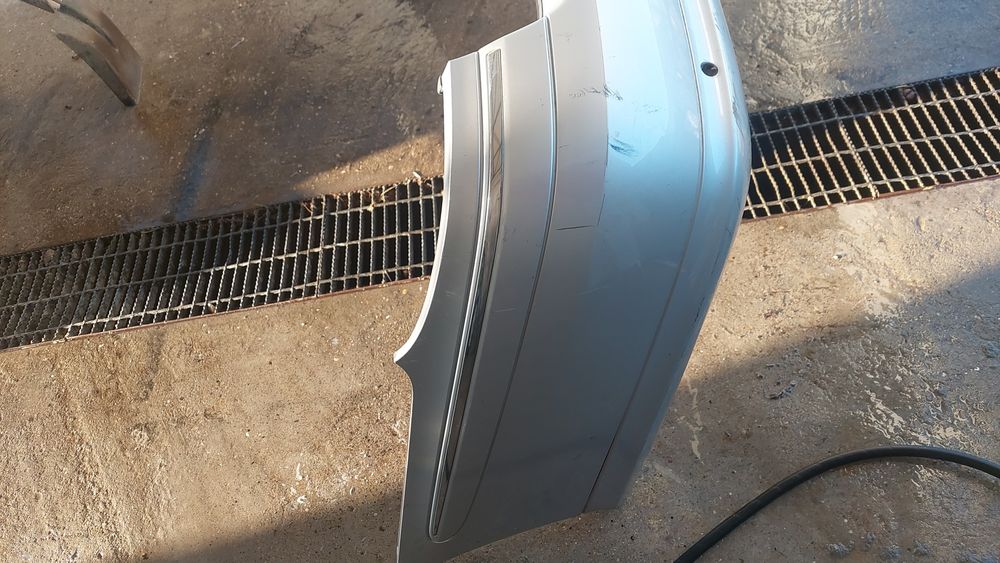 E класа w211 Задна броня Мерцедес комби 744 боя