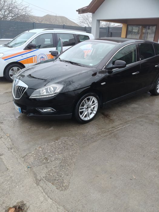 Vând Lancia Delta 2010