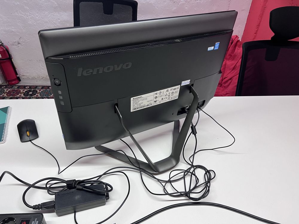 Моноблок Lenovo (ПК, десктоп)