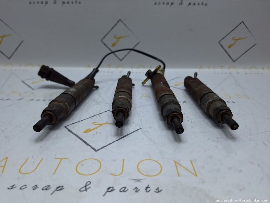 Set injectoare VOLKSWAGEN BORA (1J2) [ 1998 - 2013 ] TDI (AGR, ALH) 66KW|90HP OEM 038130201P / 038130202Q