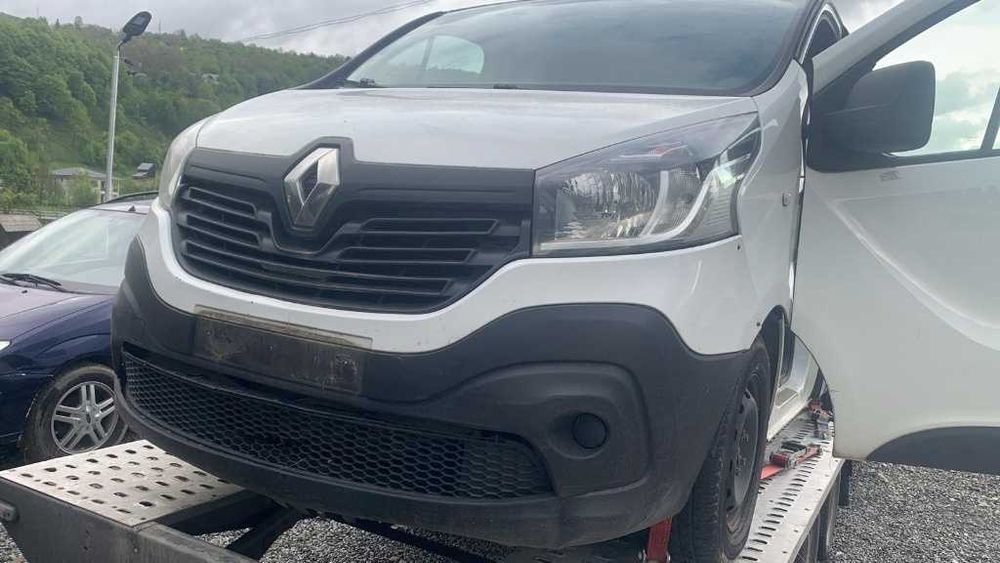 Far faruri capota bara grila trager Renault trafic 3