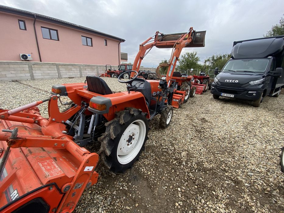 Tractor japonez Kubota GL 4x4 cu freza si incarcator frontal