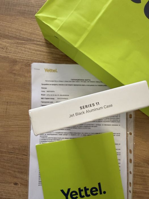 Apple Watch Series 11 46mm Йеттел Гаранционен ! Jet Black - Черен !