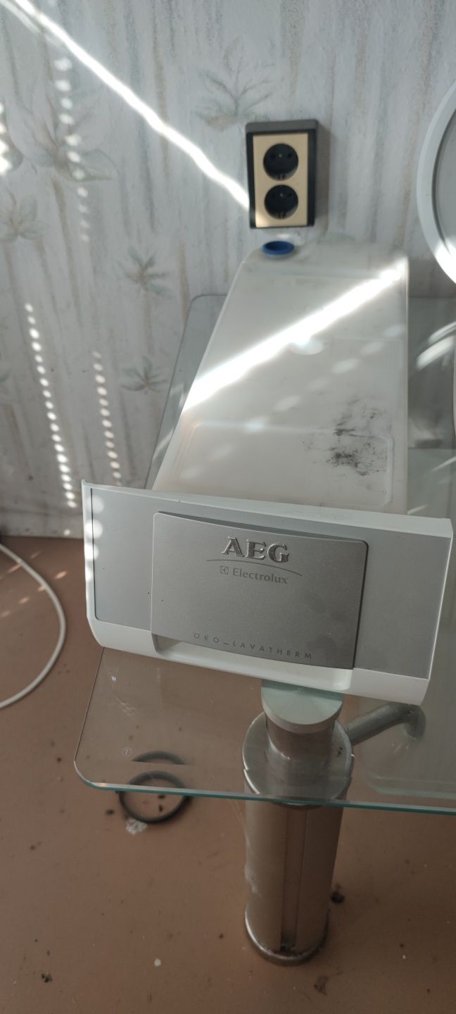 AEG сушилня термопомпа