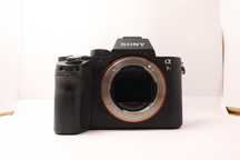 Sony A7R II - Full Frame - 2981 declansari - ca nou