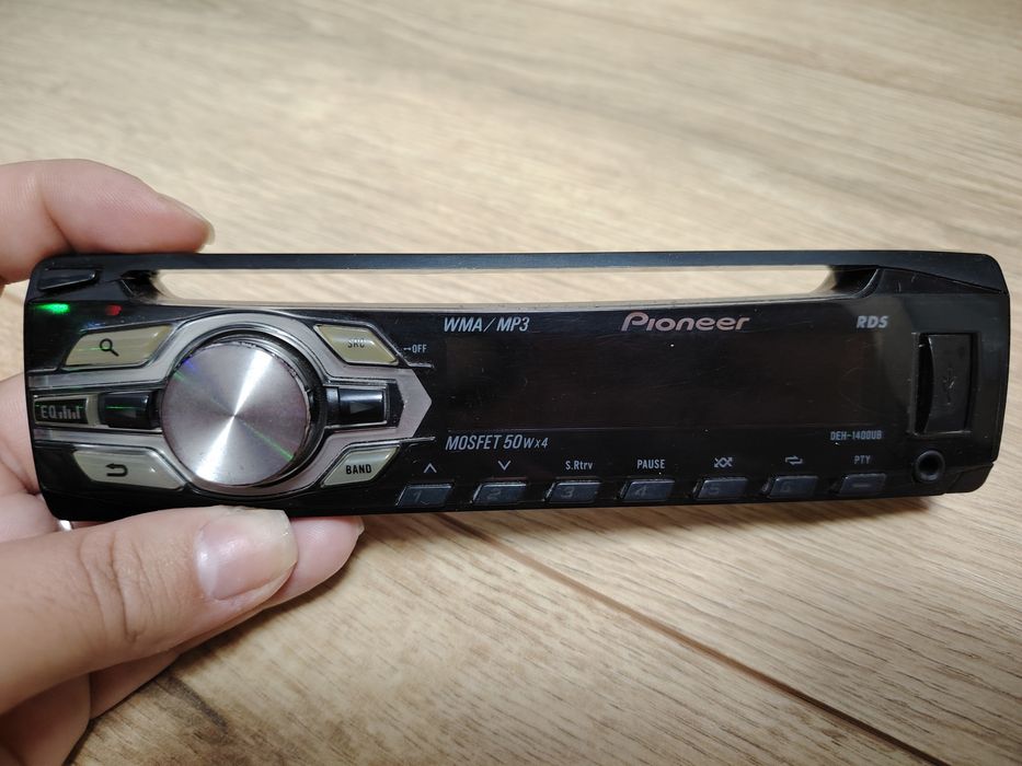 CD/USB плейър Pioneer