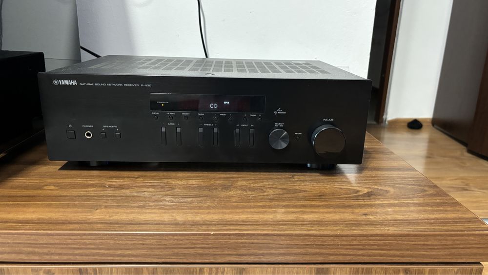 Amplificator Yamaha RN301