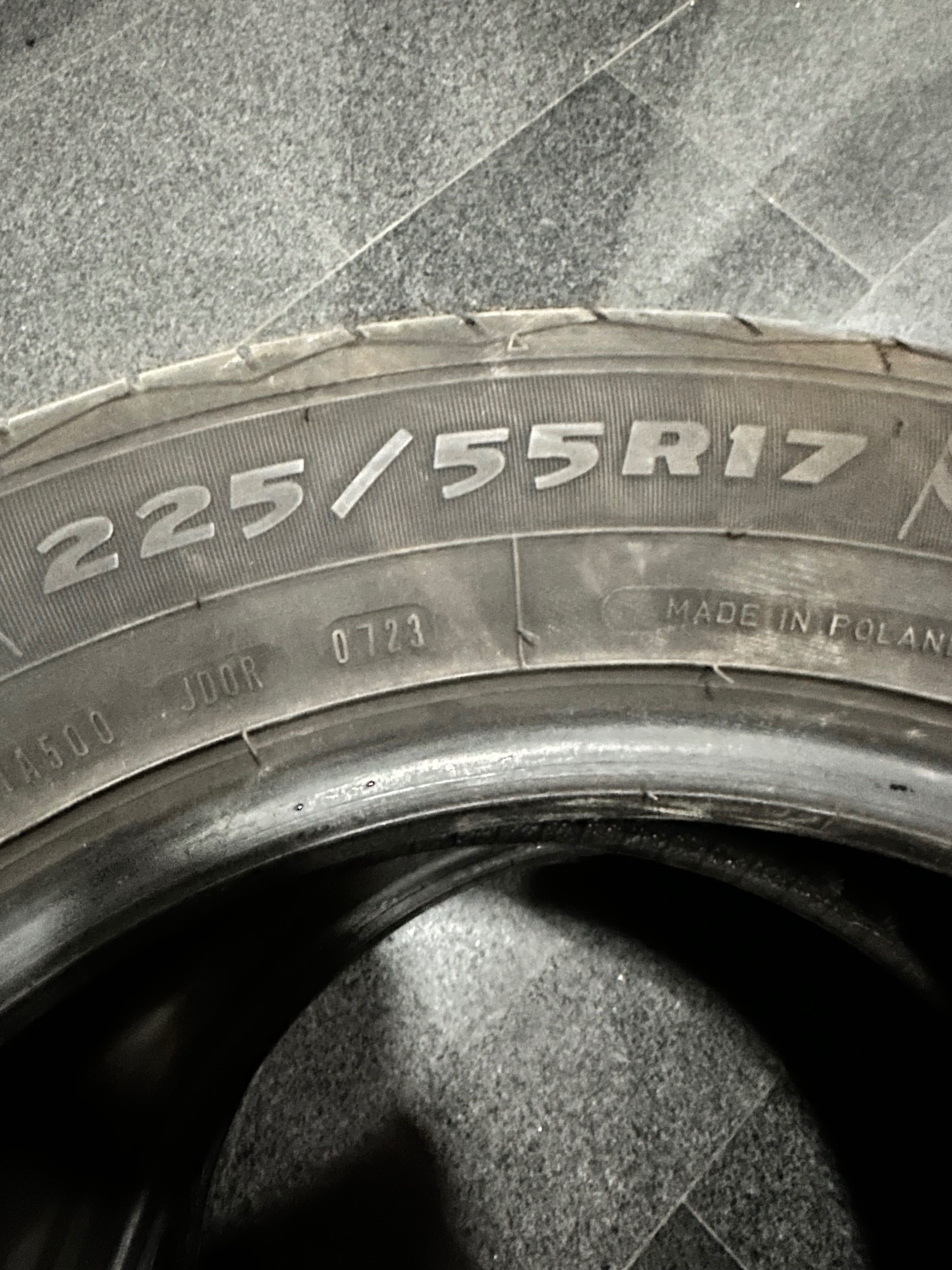 Летни гуми 225/55/17 Debica presto uhp 2. Kaто нови.