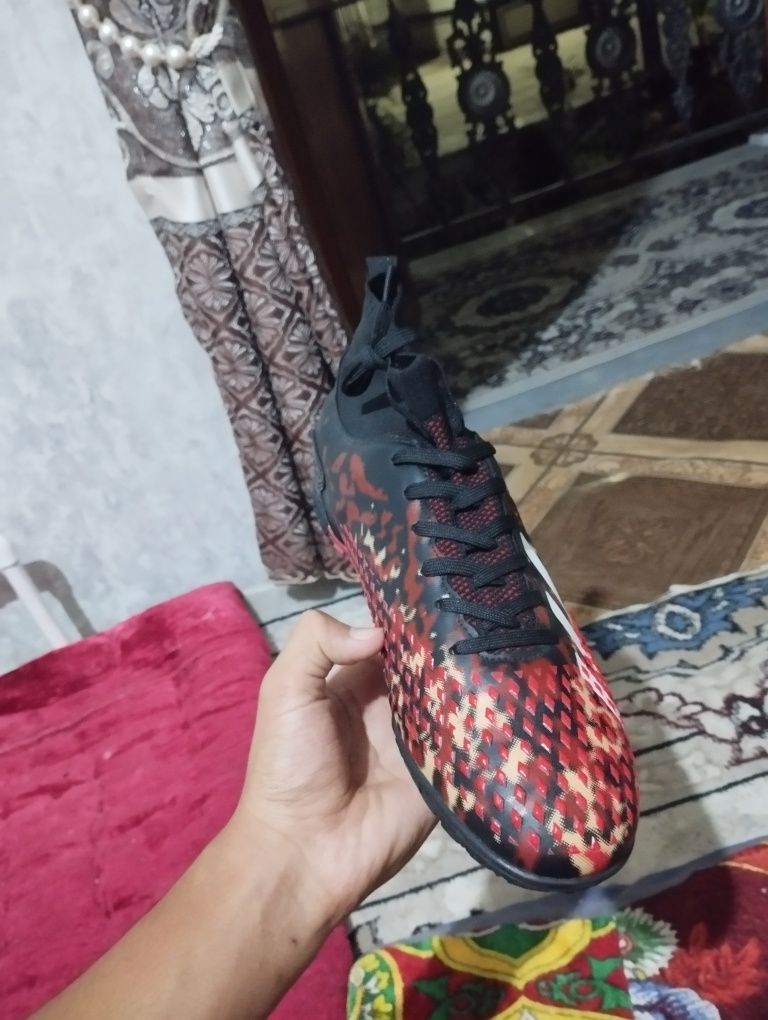 Adidas Futbol Butsasi