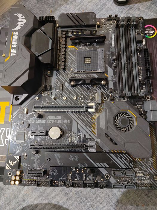 Placa de baza AM4 ASUS TUF GAMING X570-PLUS (WI-FI)