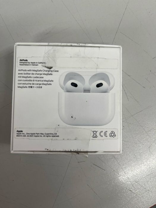 AirPods с една година гаранция! Подарък калъфче!