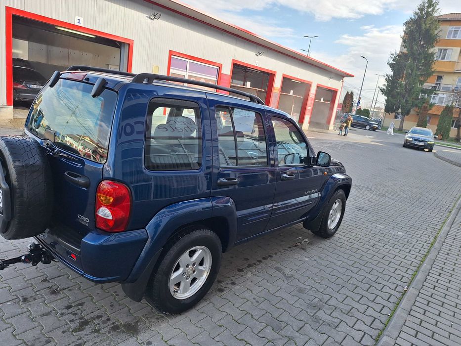Vand jeep cherokee 2.8 td an 2004 editie limited kj crd