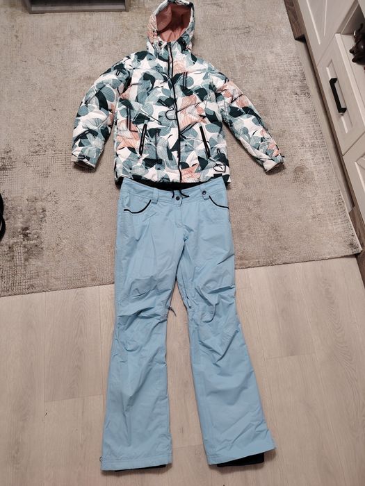 Продам женский лыжный костюм