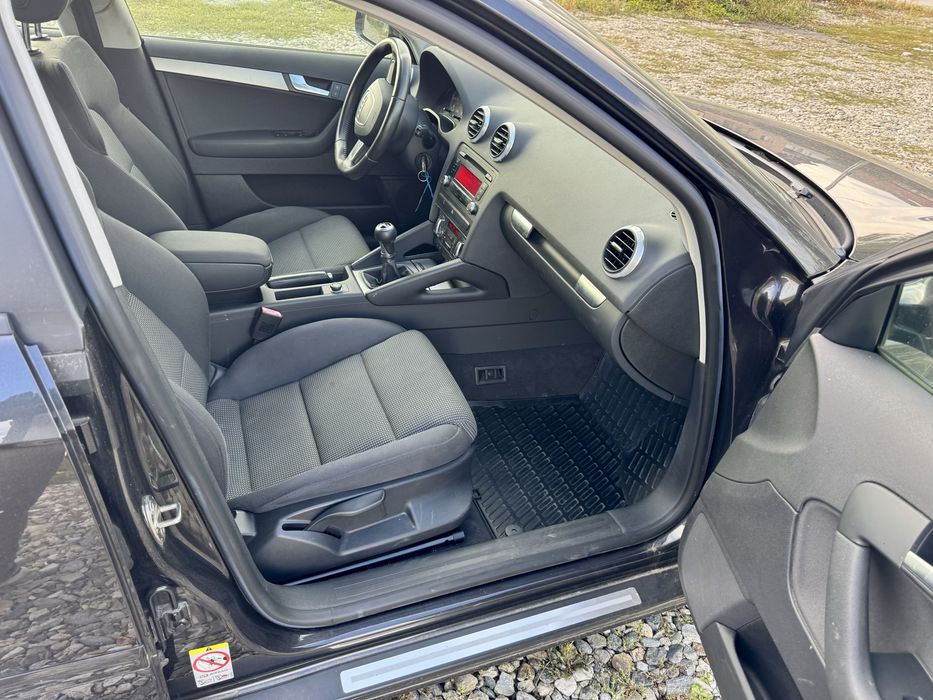 Audi A3 in 4 usi - 2009 ‘facelift’ 1.6 MPI benzina clasic, climatronic