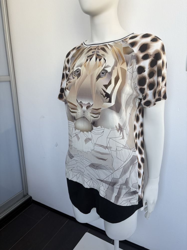 Блуза Marc Cain Tiger print тениска коприна + дънки Guess