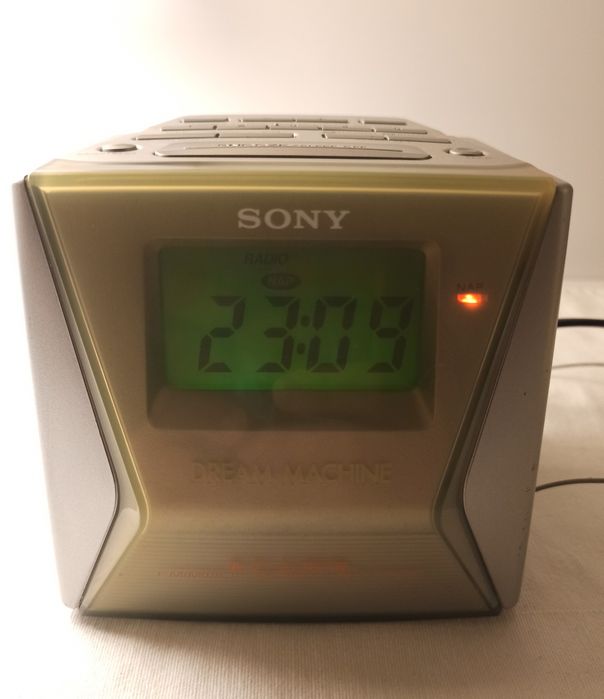 SONY - Boxă wireless portabilă / Radio digital FM+LW+MW ceas alarmă