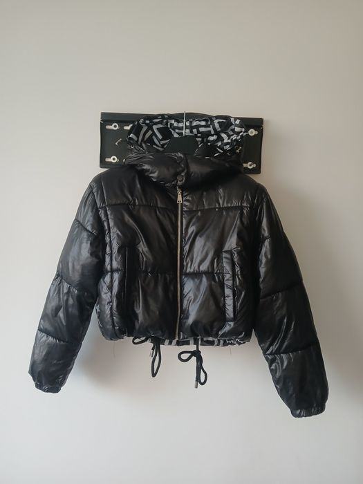 Късо черно яке S размер