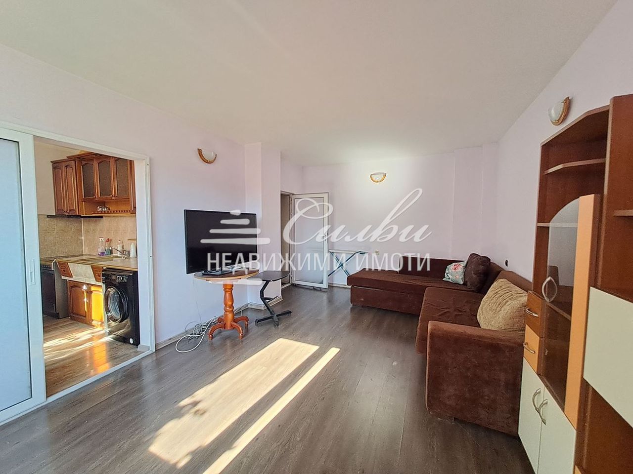 Дава се под наем Тристаен апартамент в Шумен, Болницата - 80 кв.м за 280.5 € - Снимка #3