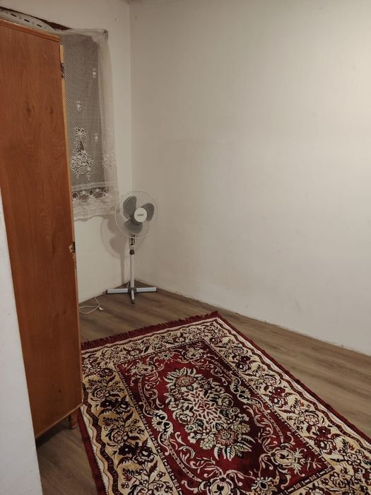 Vând apartament semidecomandat 2 camere