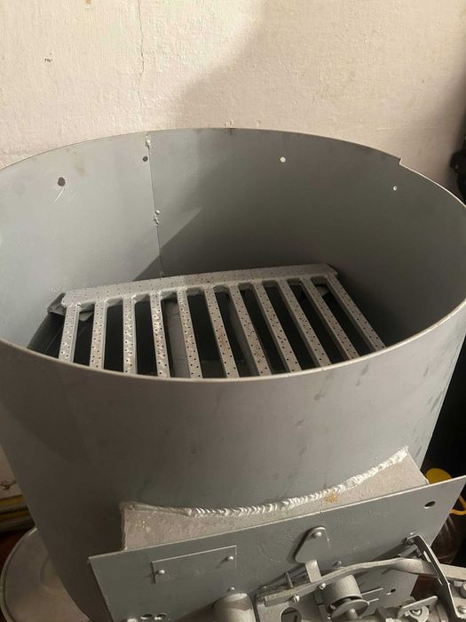 Продаю новую прочную и удобную садж-печь в отличном состоянии