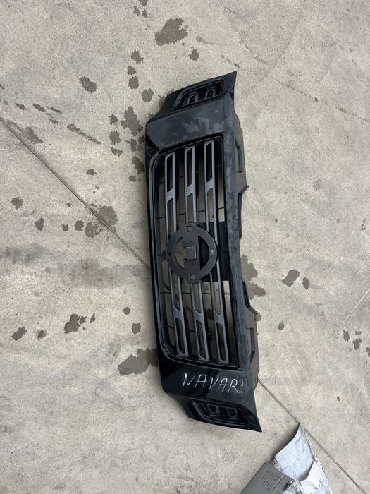 Решетка Nissan Navara 4 2бр