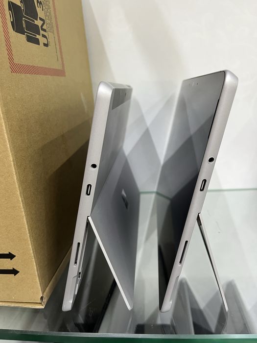 Миниатюрный планшет на windows Surface GO2 M3 процессор 8gb ram 128ssd