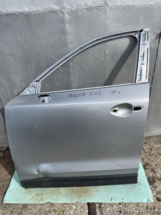Предна лява врата за Mazda CX5 Мазда ЦХ5  2017-2022г