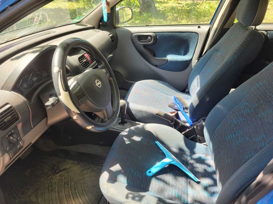 опел корса 1,4 бензин автоматик