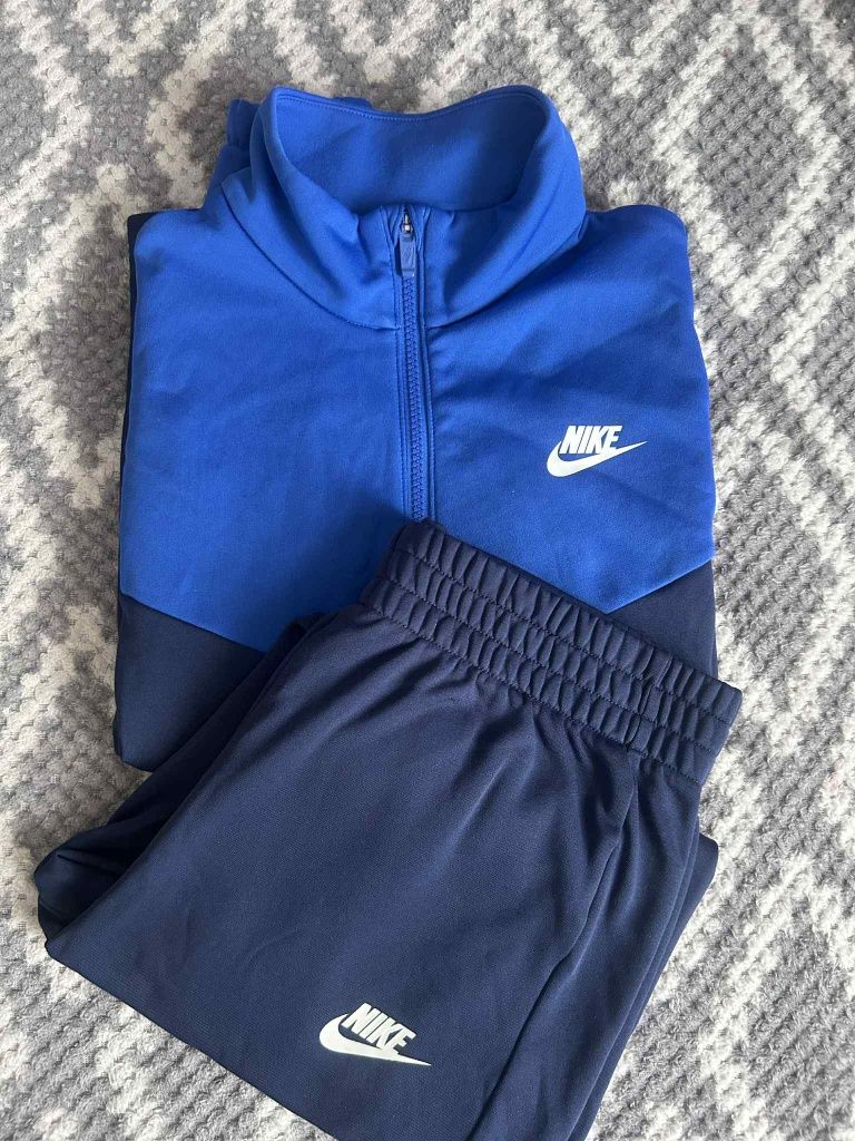 Оригинални екипи на Nike 158-170см