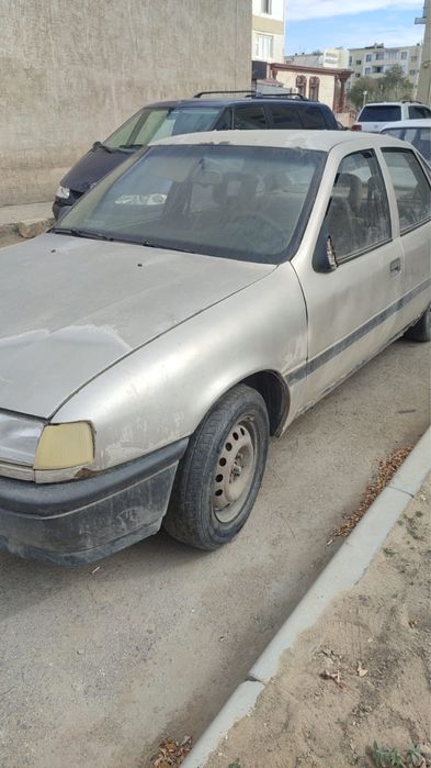 Опель Вектра 1.8 1991