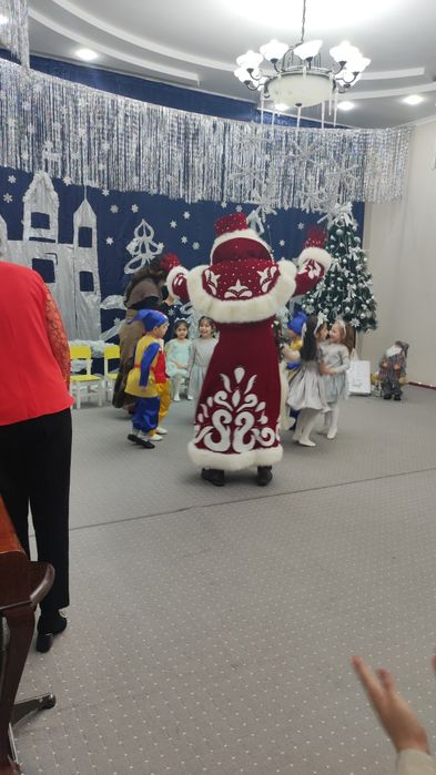 Дед Мороз и Снегурочка уже спешат к Вам!!!