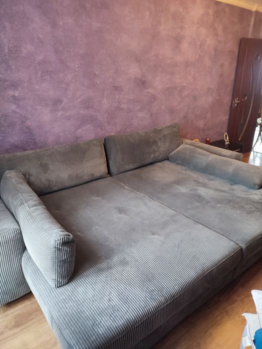 Vand canapea living in stare perfecta .